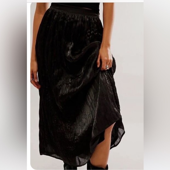 Free People Vera City Skirt in Black Sizes 4-12 New With Tags - Picture 3 of 6